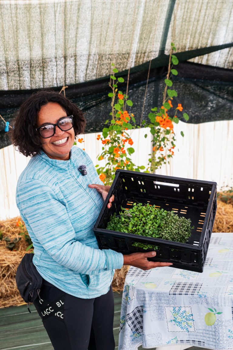 Portrait de Luciana, productrice de micro-pousses en Charente-Maritime - Madame la Mouette